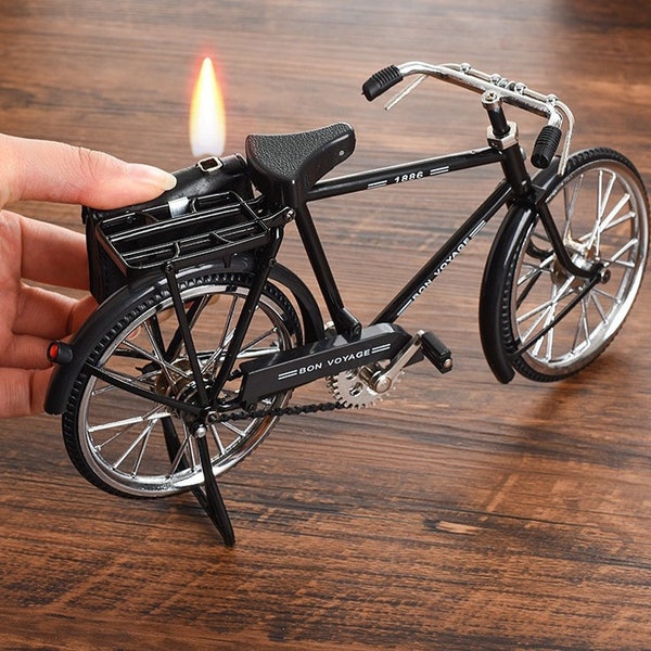 Real Working Miniature Bicycle Perfect for Your Dollhouse or Collection with real gear mechanic