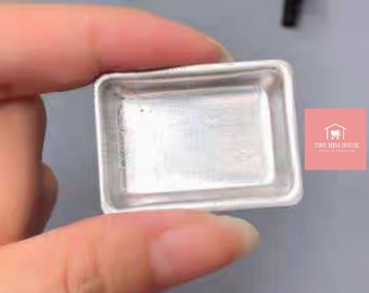Mini Baking Cake Pan: Silver Tray for Tiny Cooking