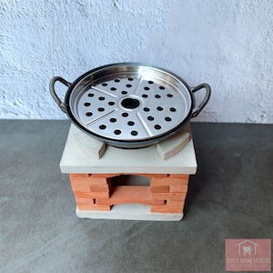 Miniature Stainless Steel Steamer Plate with Lid: Tiny Kitchenware