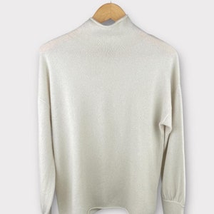Cashmere Turtleneck Sweater: Beige Women&#39;s Cashmere Sizes Large.