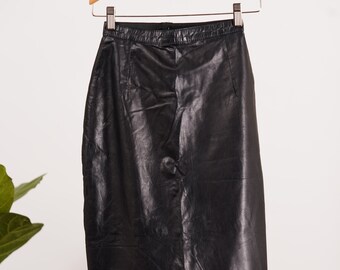 Vintage Black Leather Pencil Skirt: High Waist Midi, XS