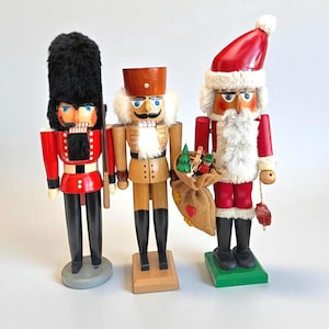 Vintage Hand made NutCrackers, Steinbach Volkskunst Nutcracker: Collectible Hand-Painted Santa German Nutcracker.