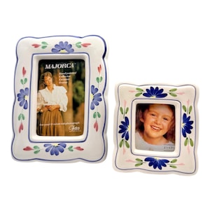 Vintage  ceramic flower  photo frame, small ceramic  flower photo frame,3x5, hand painted  frame, gift for a friend .