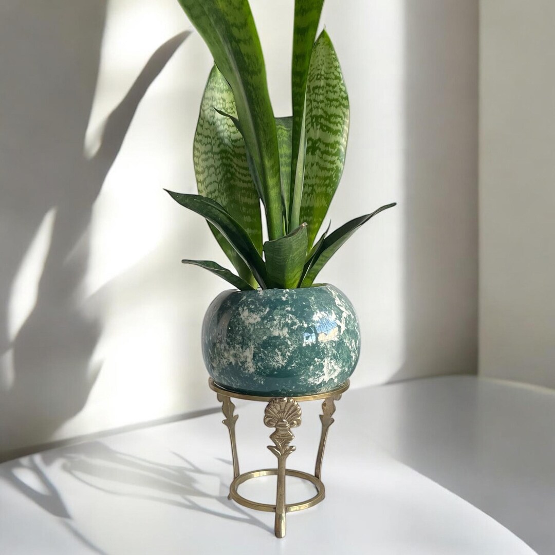 Vintage Brass Display Stand Antique Brass Ram Head Stand Brass Plat