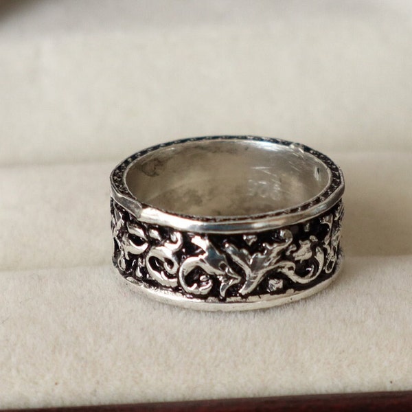 Oxidized Rococo Ornament Men's Wedding Band Ring in Sterling Silver, Carved Leaf Motif Promise Men Band Silver Ring, Floral Engagement Ring