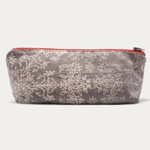 Pencil case with glitter - Make-up bag - Pencil cases - flowers - leaves - Make-up bag - Toiletry bags - Make-up - Office - Travel - School