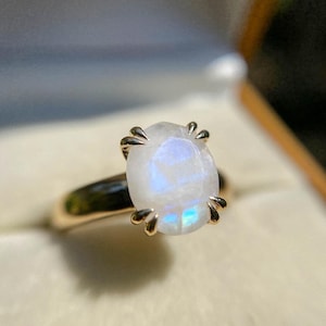 Natural Blue Moonstone Ring Wedding Ring & 925 Sterling Silver Moonstone Ring July Birthstone Oval Cut Moonstone Ring Solitaire Gift Ring