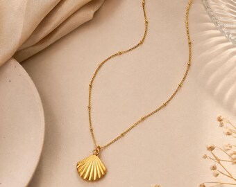 Gold Scallop Shell Pendant Necklace, Satellite Chain Choker, Coastal Jewelry