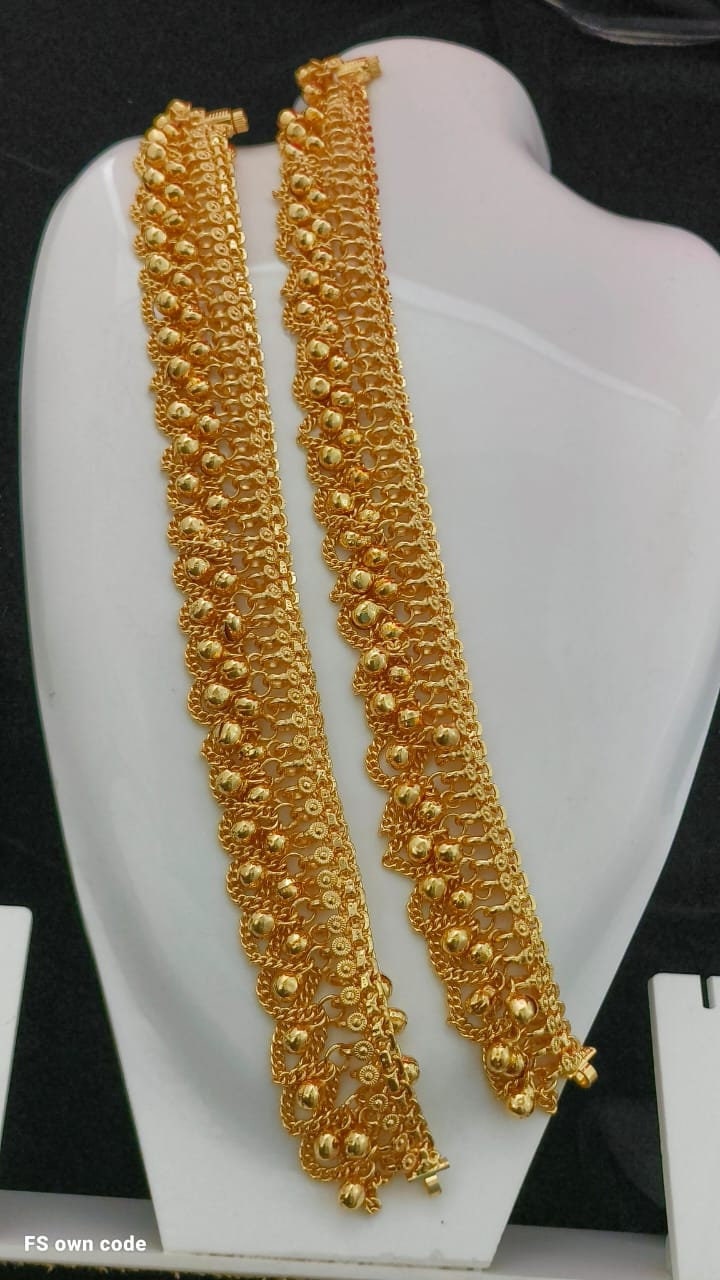 Gold Plated Ghungroo Anklet Pair: South Indian Bridal Jewelry