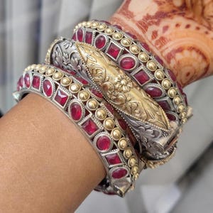 Conjunto de brazaletes de rubí de dos tonos, brazalete indio de plata oxidada, pulseras Kundan antiguas con cierre ajustable.