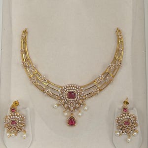 Rubin Gold Choker Halsketten Set : CZ Diamant Indischer Brautschmuck