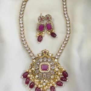 Kundan Halskette Set: Perle, CZ Diamant, Rubin Südindischer Schmuck