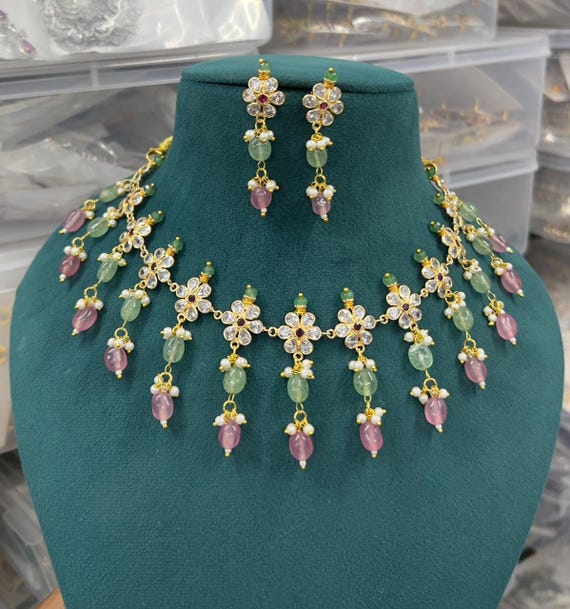 ゴールドクンダンパールネックレスセット：シルバーホイルフローラル 
