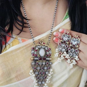 Set geoxideerde zilveren parelketting: tweekleurige Indiase sieraden