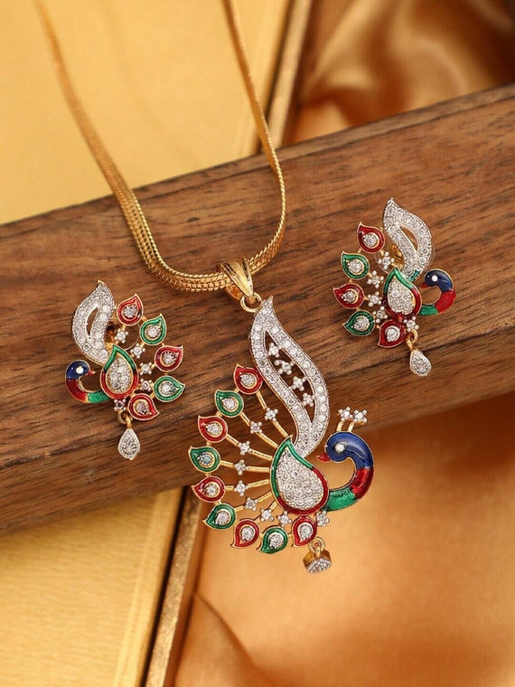 Peacock pendant gold necklace deals