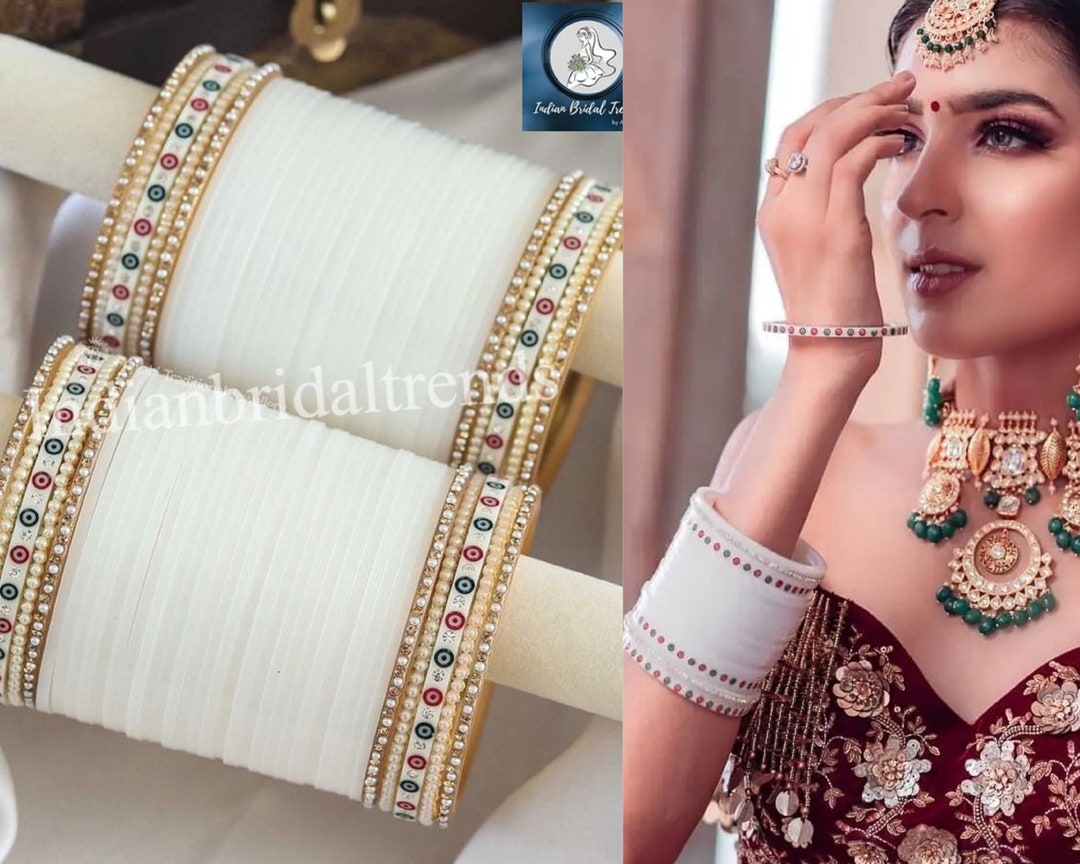 White chura best sale bangles