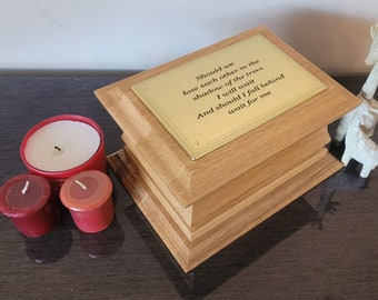 Beautiful small/pet solid oak ashes casket for family Keepsake/burial. Free delivery and free engraved plaque included.
