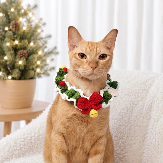 Christmas Cat Collar With Bell - Crochet Pet Collar for the Holiday Season