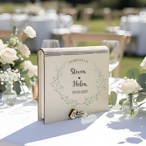 Caja de recuerdos de madera artesanal para tesoros de pareja, caja de compromiso con candado de corazón, caja de amor a medida para fotos de aniversario.