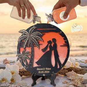 Cerimonia di nozze sulla sabbia, cornice di sabbia per la cerimonia dell'unità in spiaggia, decorazione personalizzata con silhouette di coppia e palma, ricordo rustico in legno per la cerimonia della sabbia