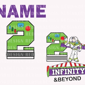Op de afbeelding: Groen nummer twee met een ruimte-rangerontwerp en een rode knop. Het nummer twee staat op een witte achtergrond met de woorden "INFINITY & BEYOND" in paars en rood.