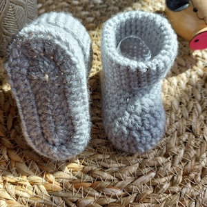 Handgemachte häkeln Baby Booties ideal für eine Babyparty oder Baby Geschenk