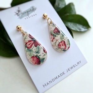 Strawberry Dangle Earrings, Spring Vibe Polymer Clay Earrings, Cottage Core Jewelry, Gift For Her,  Gift For Mom