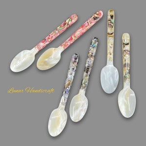 Set of 2 Mother of Pearl Seashell Spoon, Advanced Shaped Spoon, Organic Gift, Vegan Spoon, Eco-Friendly Dinnerware with 3 colors