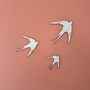 Set of 3 Wooden Swallows - Wall Decoration - Natural Wood - room decoration, natural decoration, pretty swallow, wooden bird