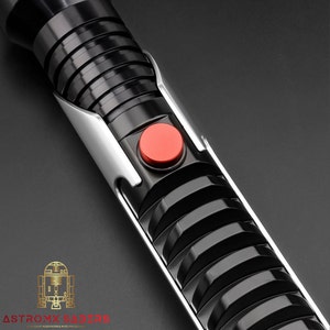 Master Q, Qui-Gon Jinn Neopixel Lightsaber image 4
