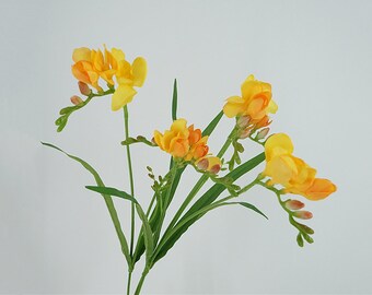 Freesia Stem with Buds, Fake Freesia Orchid, Artificial Flower Craft, Home Floral Decor, Wedding Party Arrangement Centerpiece, for Bouquet