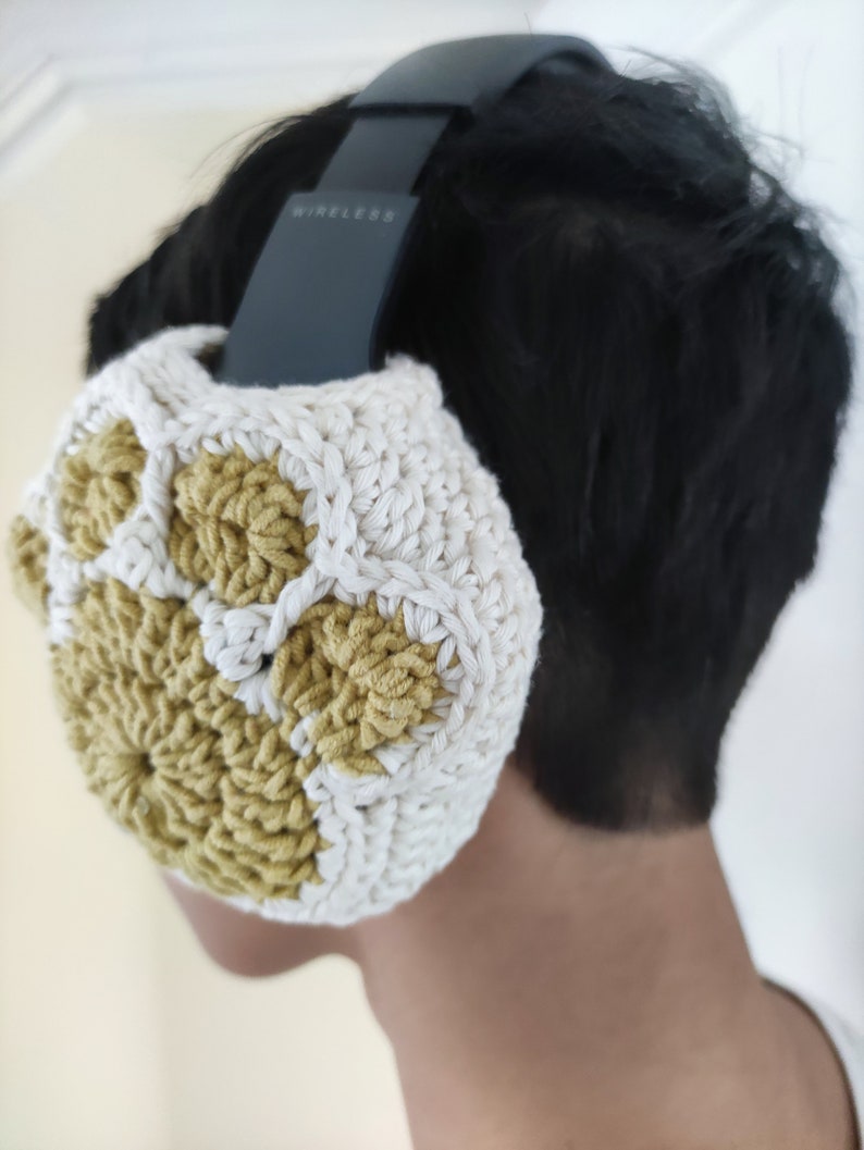 cat dog paws headphone cover airpods max sony xm4/xm5 gift for her earphone cover gift for pet lover crochet pattern gift for him.jpg