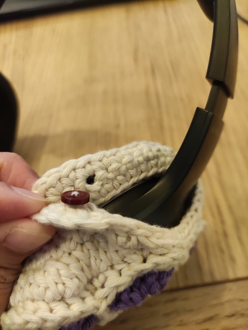 cat dog paws headphone cover airpods max sony xm4/xm5 gift for her earphone cover gift for pet lover crochet pattern gift for him.jpg