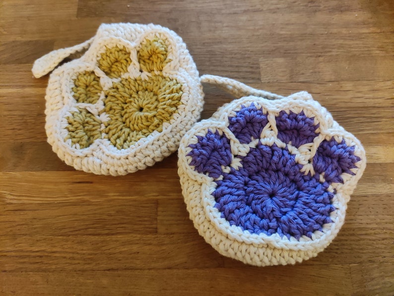 cat dog paws headphone cover airpods max sony xm4/xm5 gift for her earphone cover gift for pet lover crochet pattern gift for him.jpg