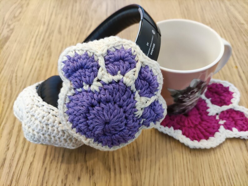 cat dog paws headphone cover airpods max sony xm4/xm5 gift for her earphone cover gift for pet lover crochet pattern gift for him.jpg