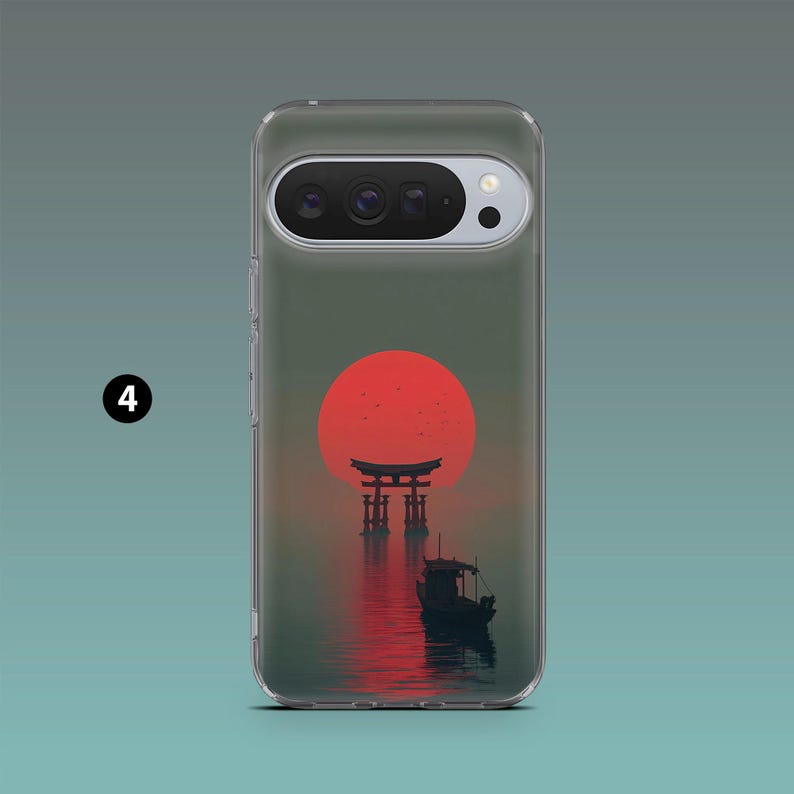 Puede incluir: Funda transparente para tel&eacute;fono con un dise&ntilde;o de paisaje japon&eacute;s. La imagen muestra un sol rojo poni&eacute;ndose sobre el agua, con una puerta torii tradicional y un peque&ntilde;o barco en silueta. La funda est&aacute; dise&ntilde;ada para un smartphone.