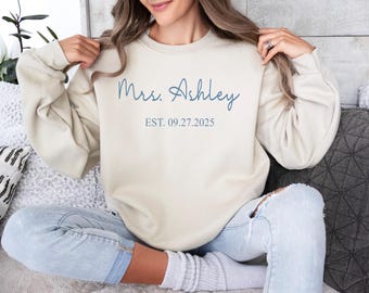 Custom Mrs Sweatshirt, Mrs Last Name Sweatshirt, Engagement Gifts, Bride Personalized Sweatshirt, Bride Sweatshirt, Engaged Sweatshirt