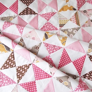 Hour glass Baby Quilt Pattern