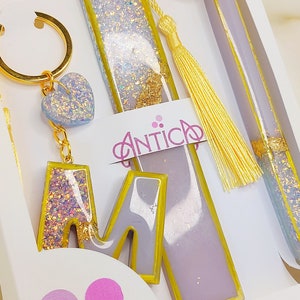 Personalisierte Geschenkbox aus Harz, Nützliches Accessoire-Set, Schlüsselanhänger, Stift, Lesezeichen, Originelles Geschenk für Sie