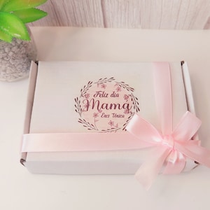 caja dé chocolatinas con frases típicas de las madres, regalo ideal para mama en su día. regalo de cumpleaños divertido y original para madre