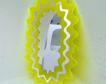 Pop Art Wavy Mirror: Neon Iridescent Wall Decor (50x30 cm)