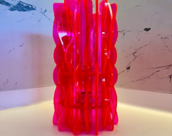 Neon Pink Abstract Wavy Table Lamp | Neon Pink Acrylic, Neon Living Room Lamp, Cozy Lamp, Colorful Lamp Design,  Abstract Wavy Design | E14