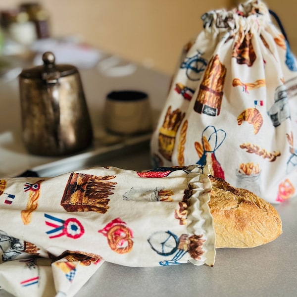 Waterproof and chic bread bag, keep your baguette fresh and delicious in transportation or on the street practical and durable