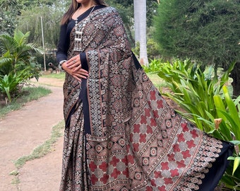 Saree en modal et soie APIK Pure Ajrakh. Couleurs bio douces pour la peau, teints naturels, saris en soie pour femme SD97 noir