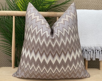 Copertura per cuscino Chevron beige e marrone, cuscino per cuscino a zigzag strutturato, copertura Euro Sham, federa in tessuto marrone, tessuto per cuscino in cotone Chevron