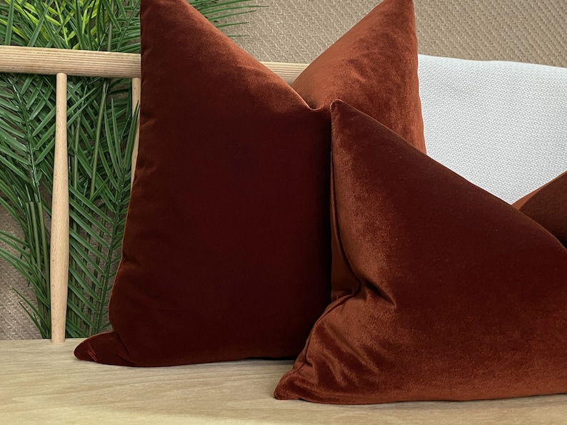 Housse de coussin en velours rouille mat, coussin en velours rouille super doux, taie d'oreiller en velours de coton, oreiller en velours tissé, tissu d'oreiller rouille douce image 2