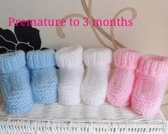 Hand knitted baby booties, premature, 0-3 months, gender neutral baby boy or girl, baby shower gift