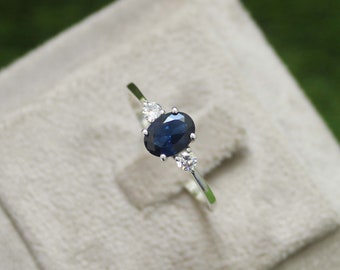 Im Labor erstellter ovaler blauer Saphir-Ring aus Sterlingsilber, Edelstein-Verlobungsring für Frauen, Geburtsstein September, Geburtstagsgeschenk für Sie