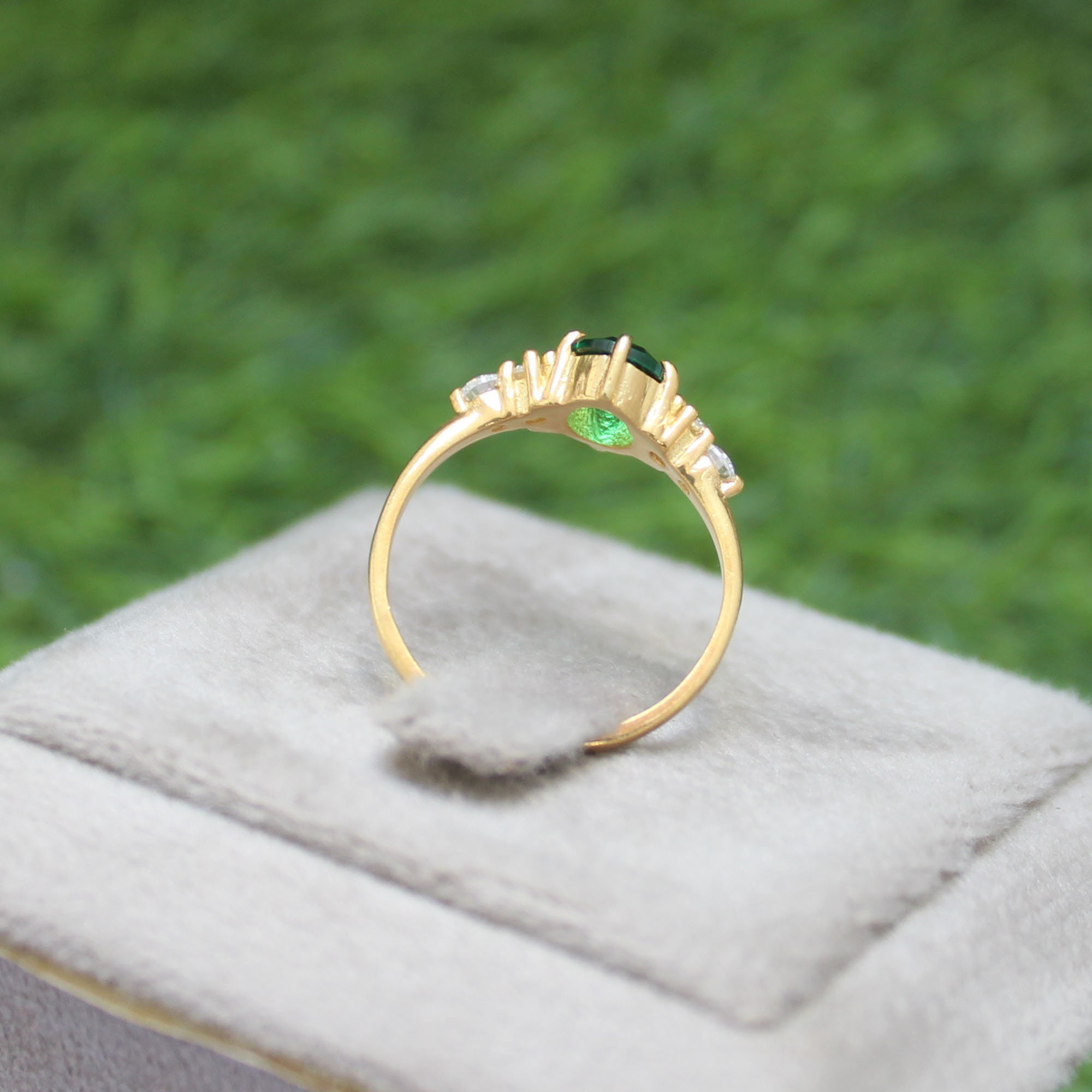 Bague Aigue-Marine brut plaqué argent. 9.94 ct. Taille réglable