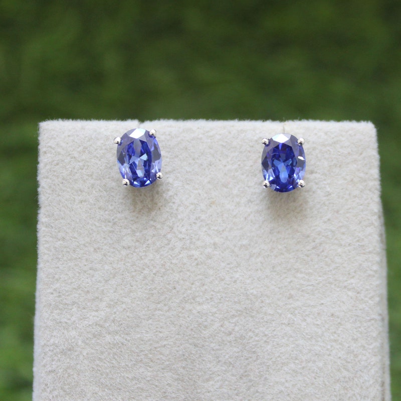Tiny Arp Tanzanite Earrings main image 1